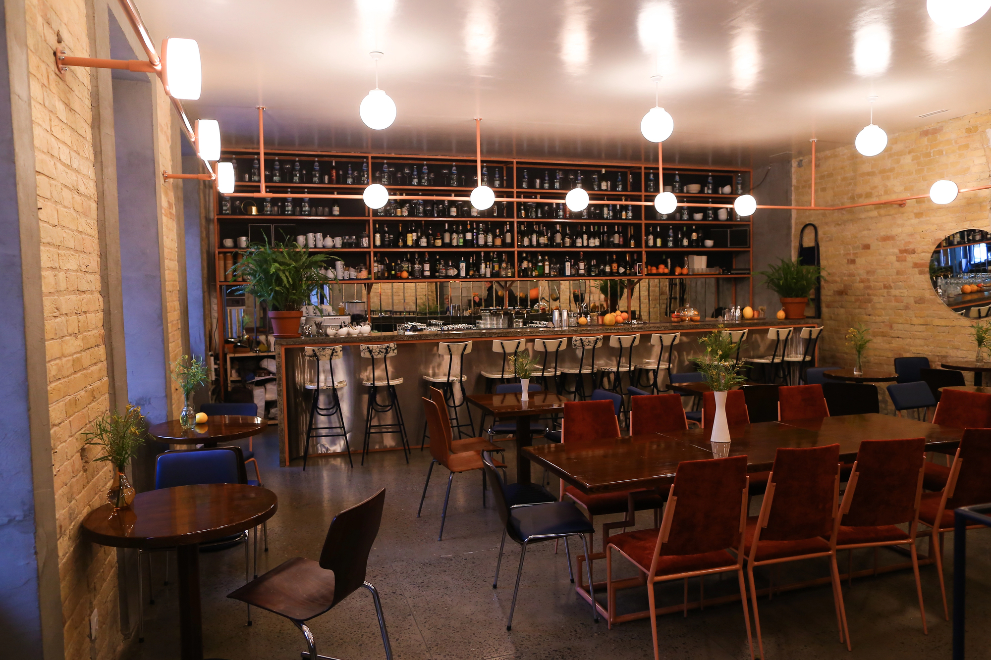 A cosy cafe interior where a Smart Shelf lives